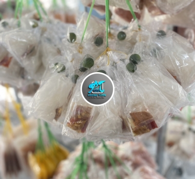 Bánh tráng trộn sate cây