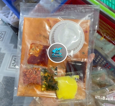 Bánh tráng chấm đỏ