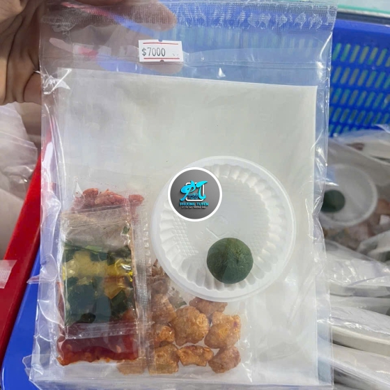 Bánh tráng sa tế tóp mở